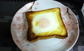 食パンに卵をのせる簡単レシピを試した結果